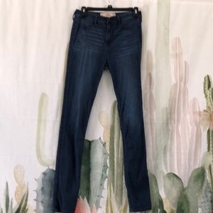 Hollister size 7L High Rise Jean Legging